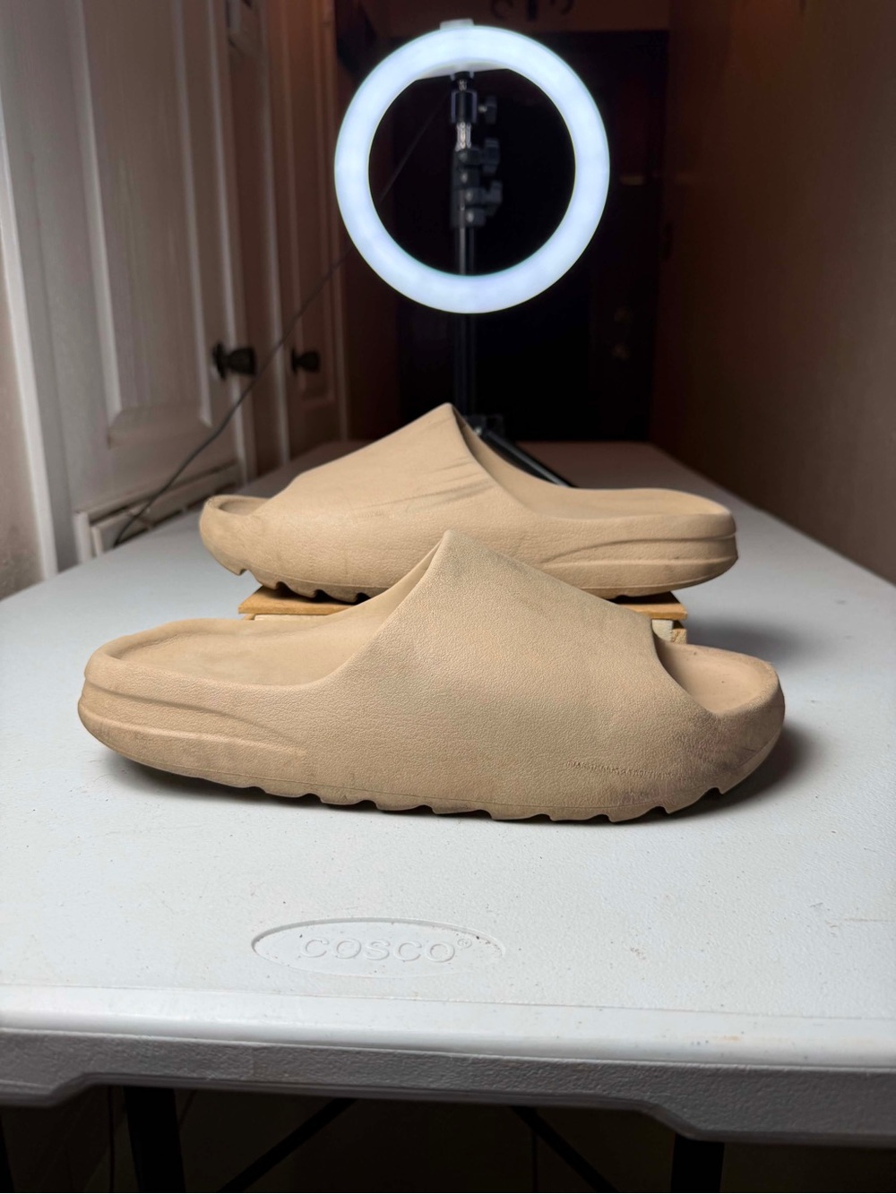 Used beat Yeezy Slide size 14 “Fit smaller”